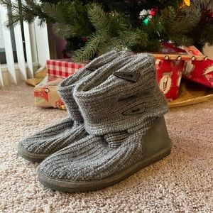BearPaw Adjustable Knit Boots